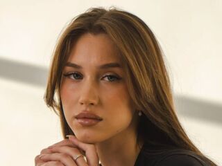 girl porn cam AmelinaBrauberg