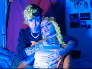 adult couple live cam DanAndLila