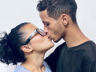 hot videochat couple LuisaAndVictor