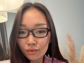 naughty cam girl fingering pussy AdriaNochi