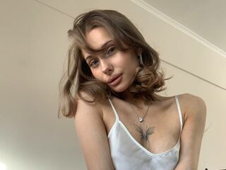 cam girl playing with sextoy BarbaraBlume