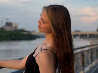 naked girl with cam fingering BeliaAlvino