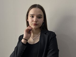 fingering girl cam CletaBooth