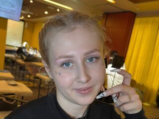 free live sexcam EmelinaKrider