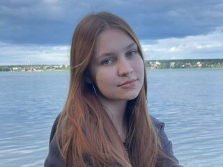 stripper cam LeaDeeg