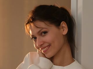webcam striptease show LivelyLaurie