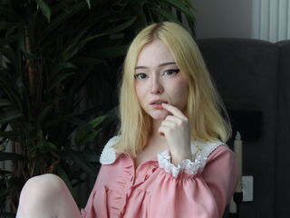 naked camgirl picture SunnivaBeckey