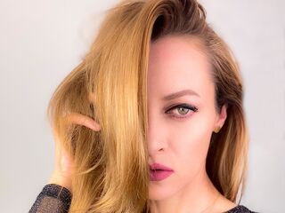 adult cam AdelineGreen