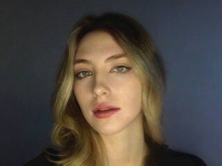 free webcam chatroom AmyHuckabey