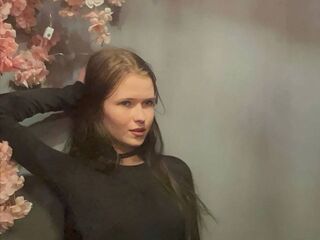 naughty chat CharisseChappel