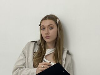 cam girl showing tits EndaRold