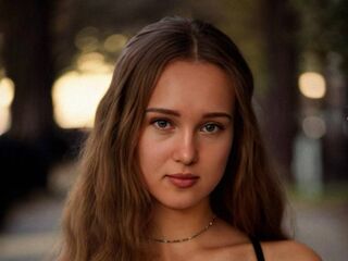 naked girl with cam MabelleWahn