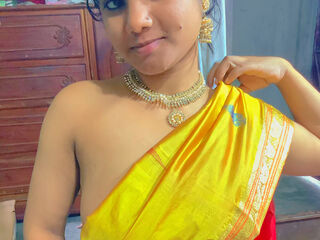 girl nude Sejuti