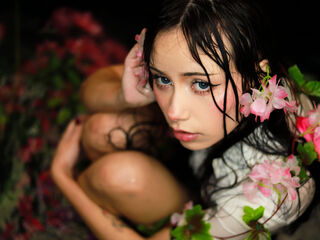 camgirl masturbating with sextoy SukiiStark