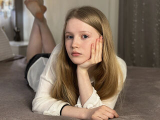 spy cam LilianHoward