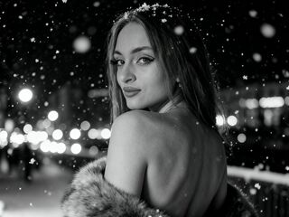 cam girl playing with dildo SashaHardys