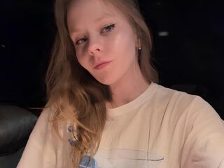 nude camgirl photo SophiePeachy