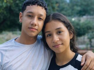 sexchat couple AdelAndDanilo