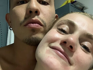 hot couple livesex AndyZuzka