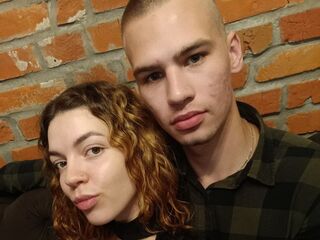 nude camgirl fucking boyfriend MaxAndEva