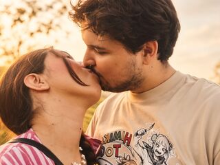 naked cam girl fucking stranger SkyAndAxel