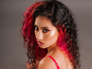 hot naked webcamgirl AishaSavedra