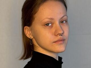 hot cam AlainaCaveness