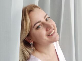 naughty webcam AlexaDeneuve
