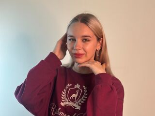 free live chat AliceWoody