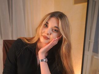 camgirl video chat AlonaYouell