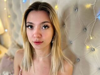 hot cam girl masturbating with vibrator AmandaHarris