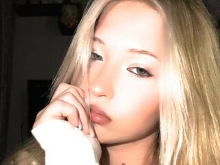 cam chatroom AnjanetteGalpin