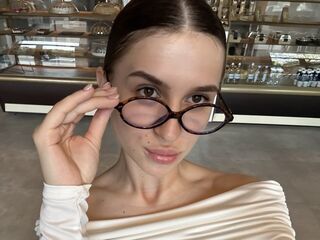 camgirl photo AriaMonro