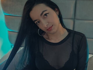 hot cam girl masturbating with vibrator AryaHilton