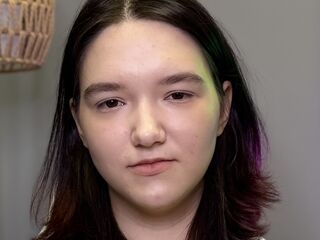 girl webcam CecilleBonavita