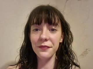 adult webcam chatroom CharlotteAnne