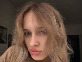 cam girl masturbating with sextoy ChiaMaia