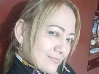 camwhore shaved pussy ClausRous