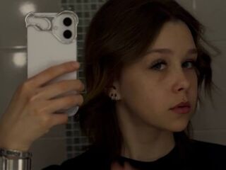 camgirl porn cam CorieDemagastris