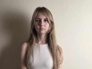 nude webcamgirl pic CrissyLescano
