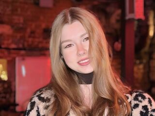 hot webcam DainaThroneberry