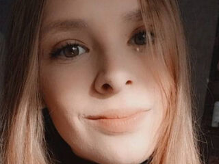 Kinky webcam girl DoreneSiminski