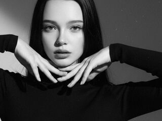 webcamgirl chatroom EllanCantin