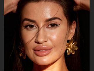 hardcore live show EvaNever