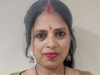 camgirl spreading pussy GotiLeah