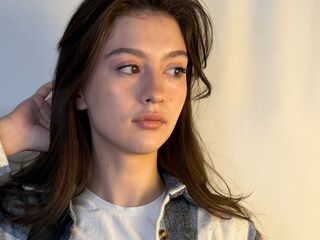 chatroom webcam pic HermilaKegerries