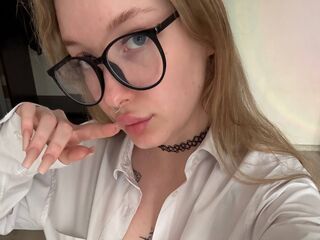 adult chat room JadeDerrow