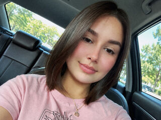 camslut topless JessieLuna
