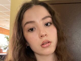 webcam babe JulyLarain