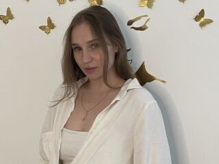 naked cam girl masturbating with dildo KandiceBishard